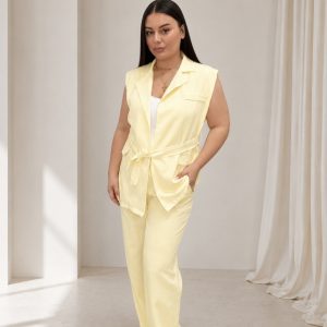 “AURA” YELLOW SUIT